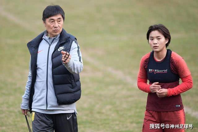 斯帅：揭幕战做好困难准备 刘诚宇王一凡有一席之地